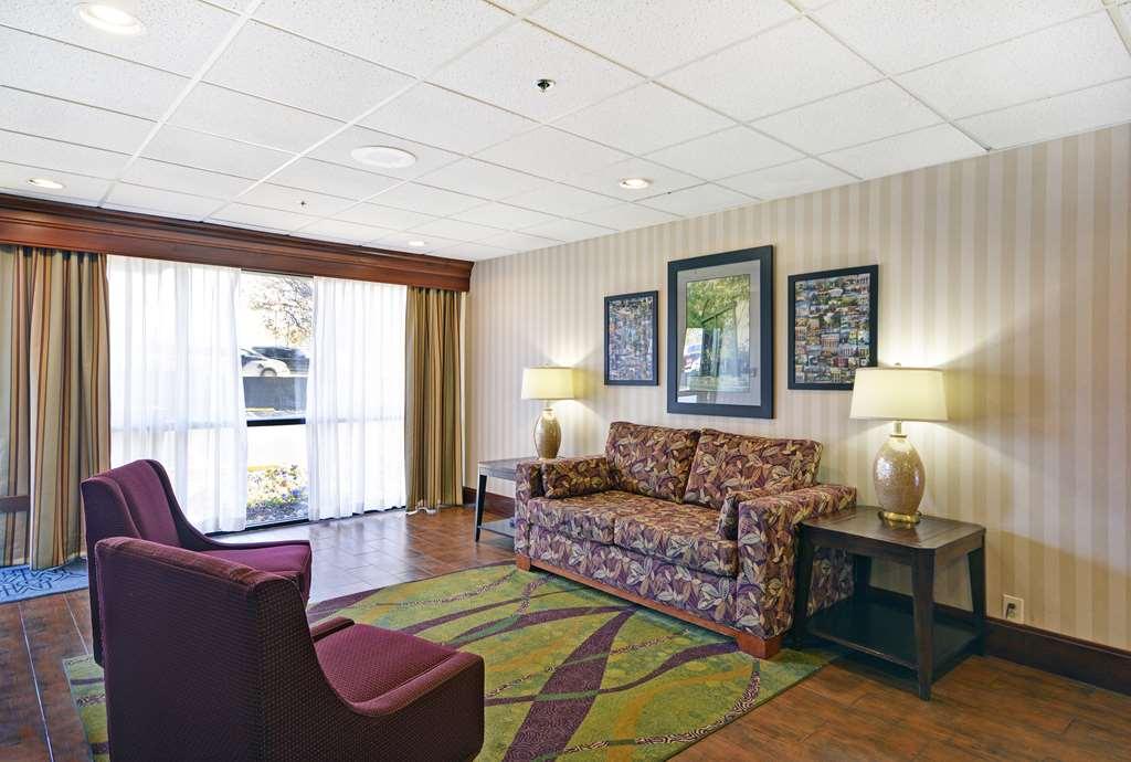 Hampton Inn Athens Interiør bilde
